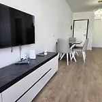 First-one Riesen Terrasse Mit Meerblick 6 Personen 2u1 * Sarandë