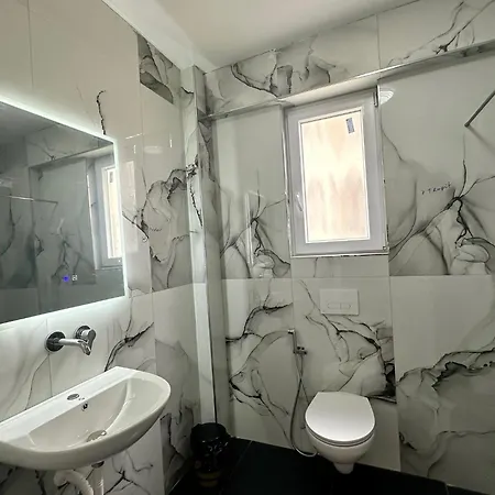 Apartament First-one Riesen Terrasse Mit Meerblick 6 Personen 2u1 Saranda