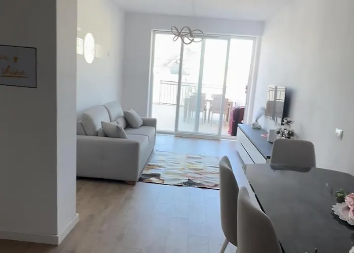 First-one Riesen Terrasse Mit Meerblick 6 Personen 2u1 Sarandë